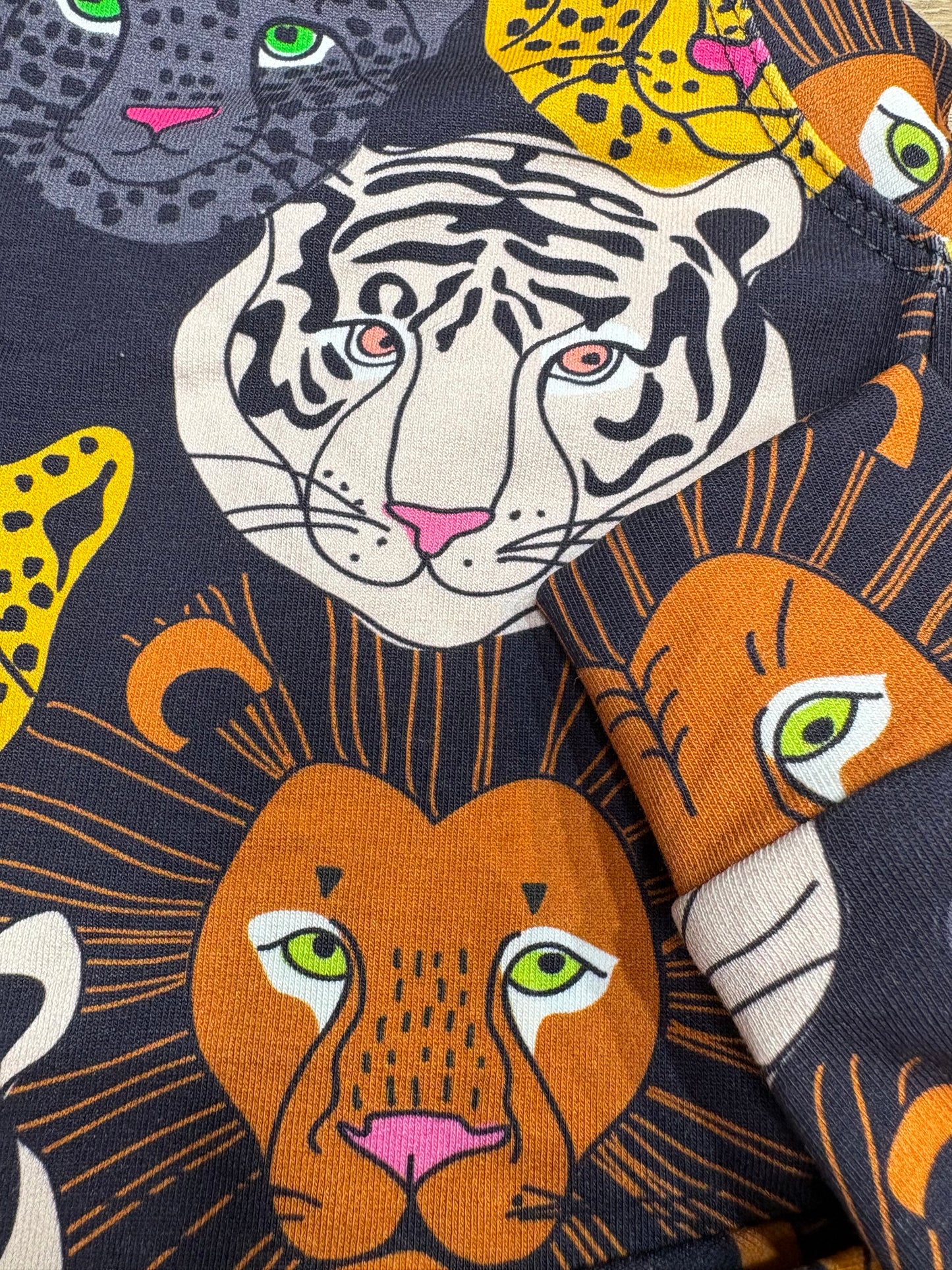 Jersey Suit - Big Cats