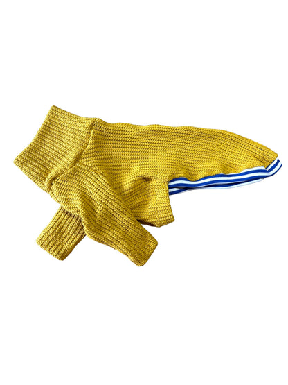 Italian Greyhound and Whippet clothing, sighthound jumpers, dog fleece, dog pyjamas, knitted dog sweaters, Whippet coats, Italian Greyhound jumpers, warm dog clothing, slim fit dogwear, luxury dog apparel, cosy dog fleece, dog hoodies, handmade sighthound clothing, lightweight dog coats, stylish dog outfits, winter dogwear for Whippets and Italian Greyhounds.