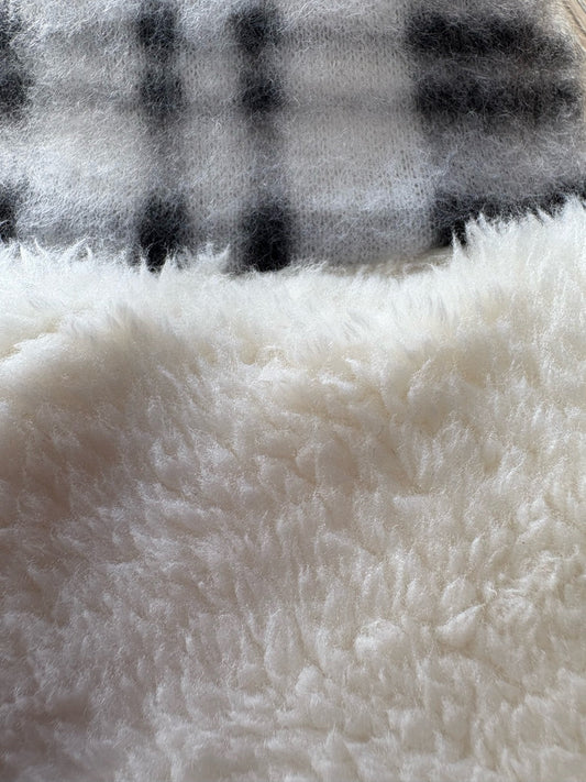 Fleece Vest - Plaid Fluff