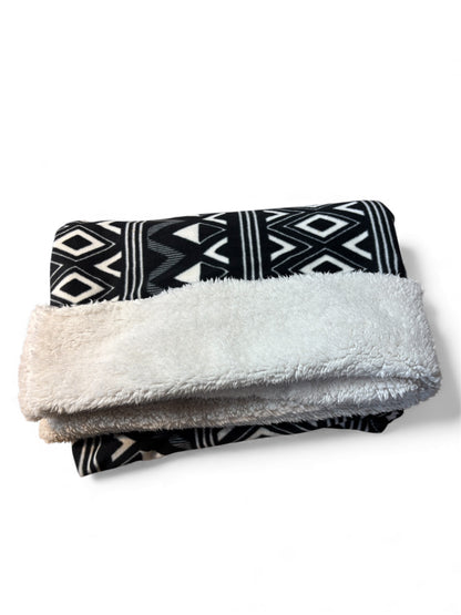 Snuggle Sack - Aztec Black & White
