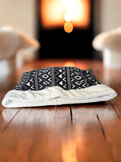 Snuggle Sack - Aztec Black & White