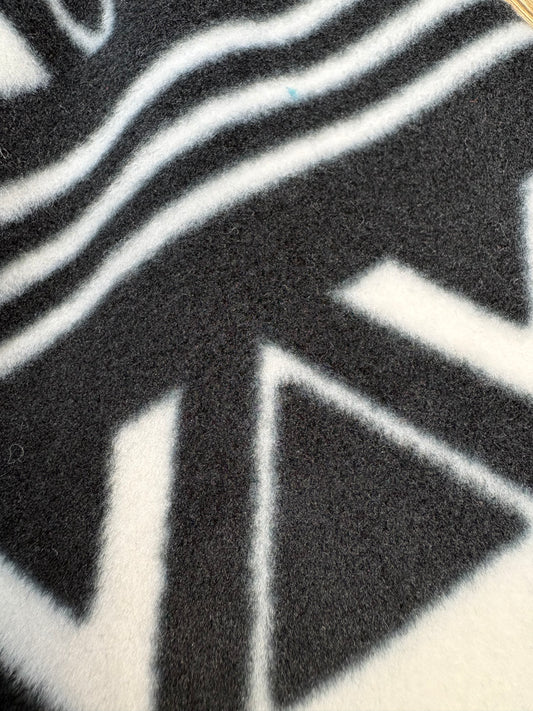 Fleece Vest - Aztec B&W